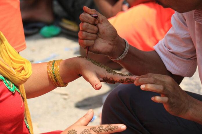mehendi_tgKlnnkEms